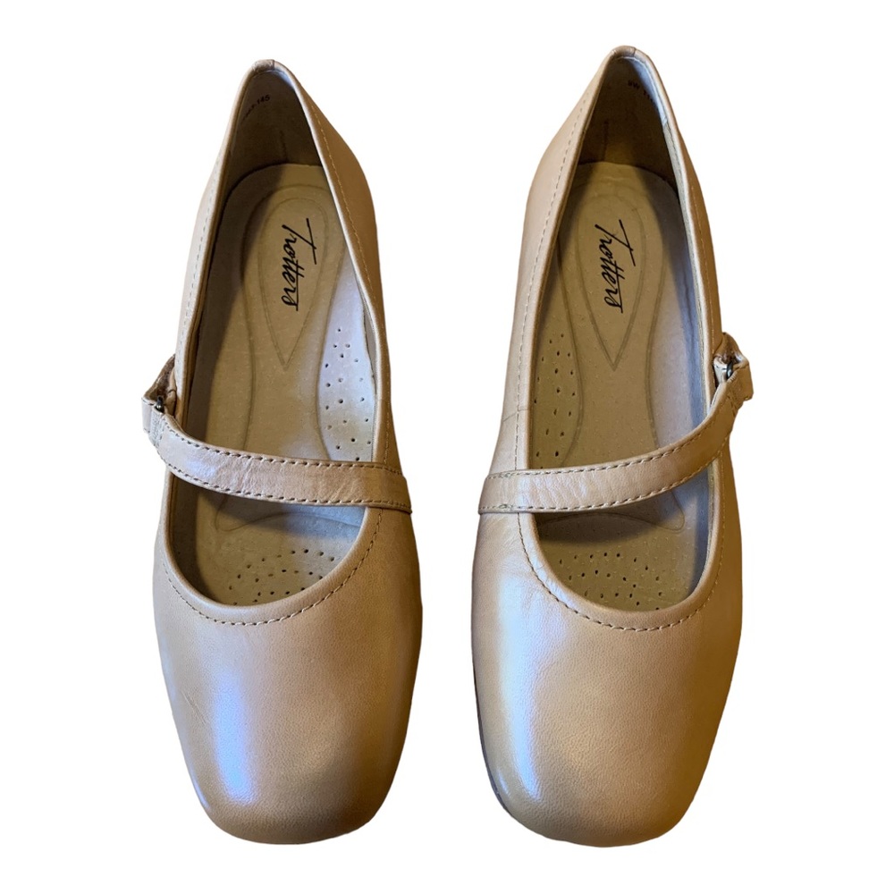 Trotters Beige Mary Jane Flats